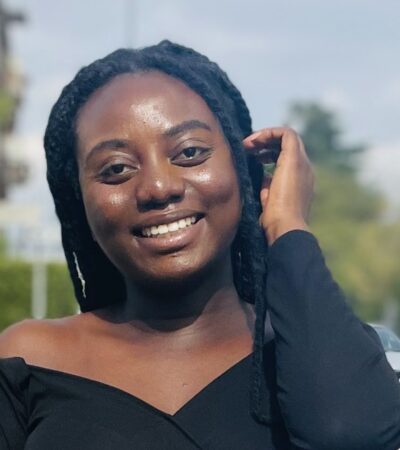 Caroline, Office Staff